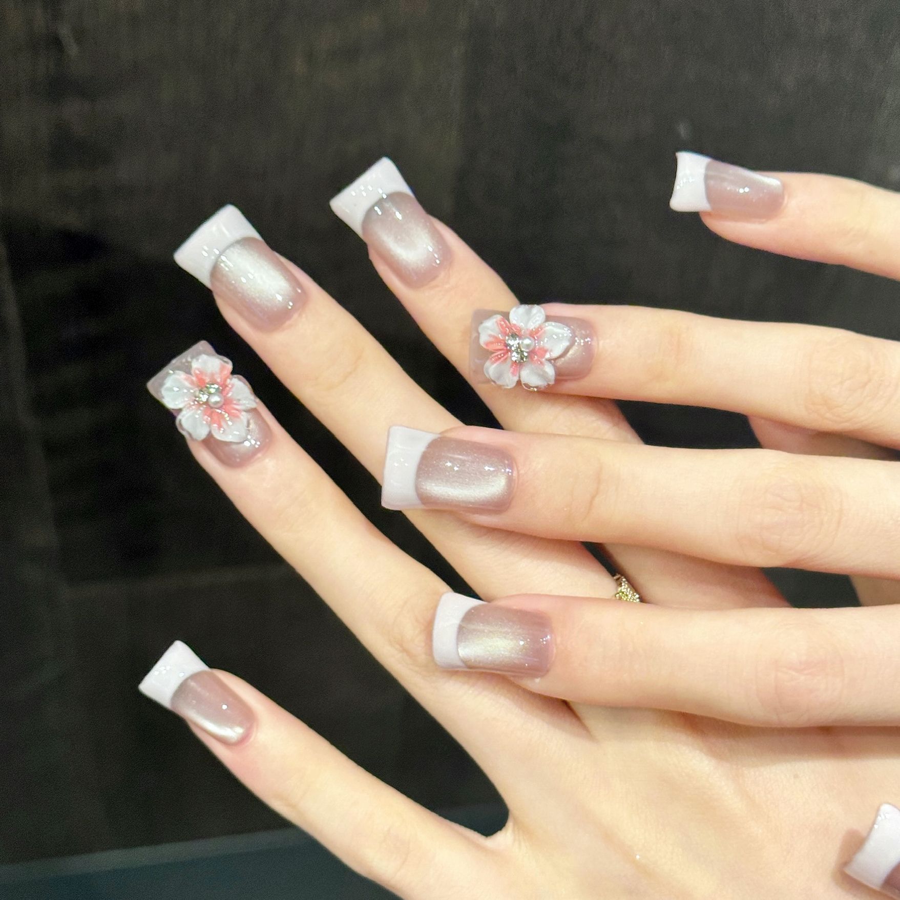 Nail Art Full Cat Eye - 10 шт. накладных ногтей цвета нюд-розовый