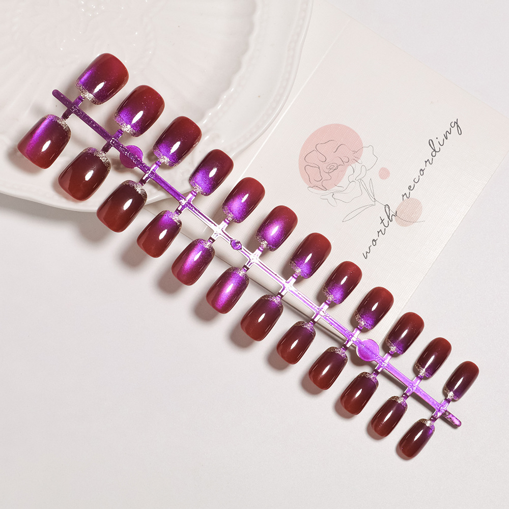 Короткие квадратные накладные  – обзор и цена Nail Art Full Cat Eye