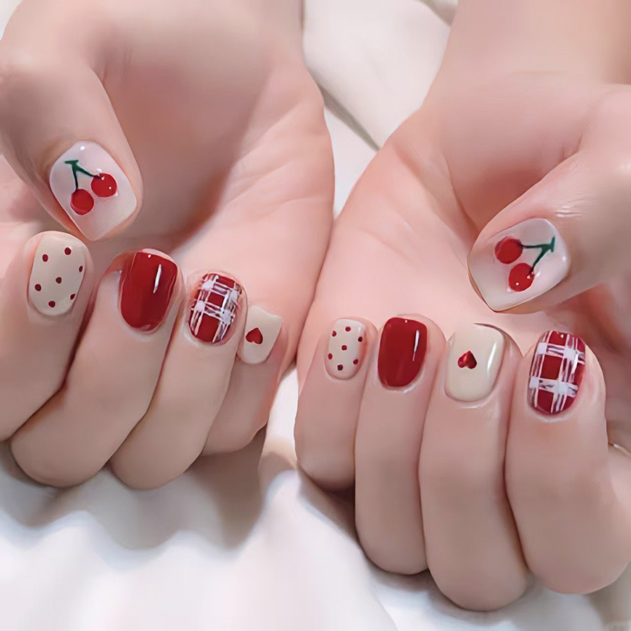 Короткие квадратные накладные  – обзор и цена Nail Art Xs