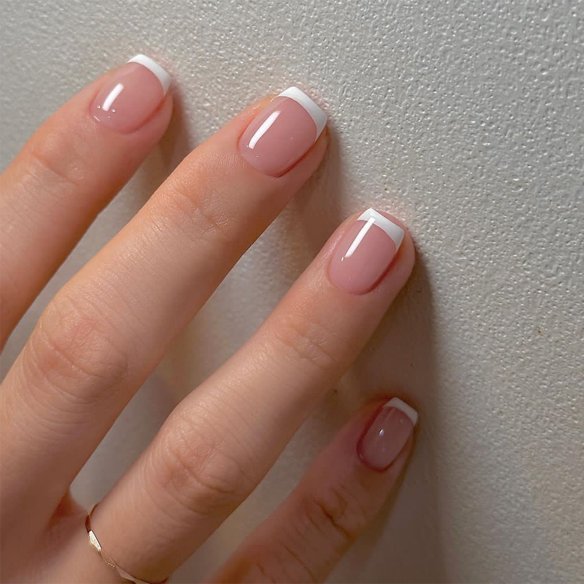Набор из 24 коротких накладных – обзор и цена Nail Art Y2K